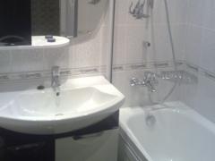 Комплексный ремонт ванной комнаты. Стоимость 73000 рублей.